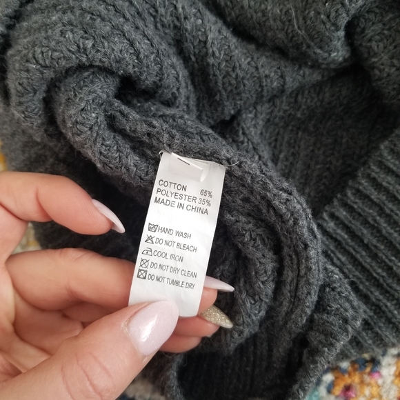 Off-the-Shoulder Attached Strap Loose Fit Sweater - Picture 2 of 3